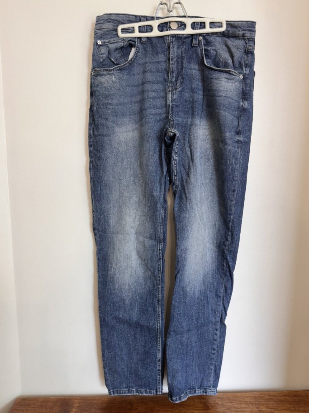 BOOTEGGER SLIM STRAIGHT 34X32 BLUE FADE JEANS